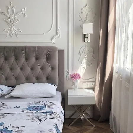 братів рогатинців 43 *